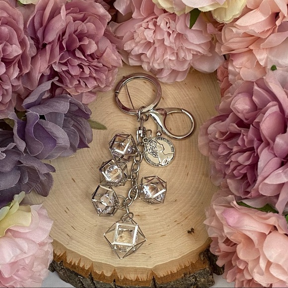 Silver Geometric Orb Crystal Diamond Keychain - Picture 8 of 15